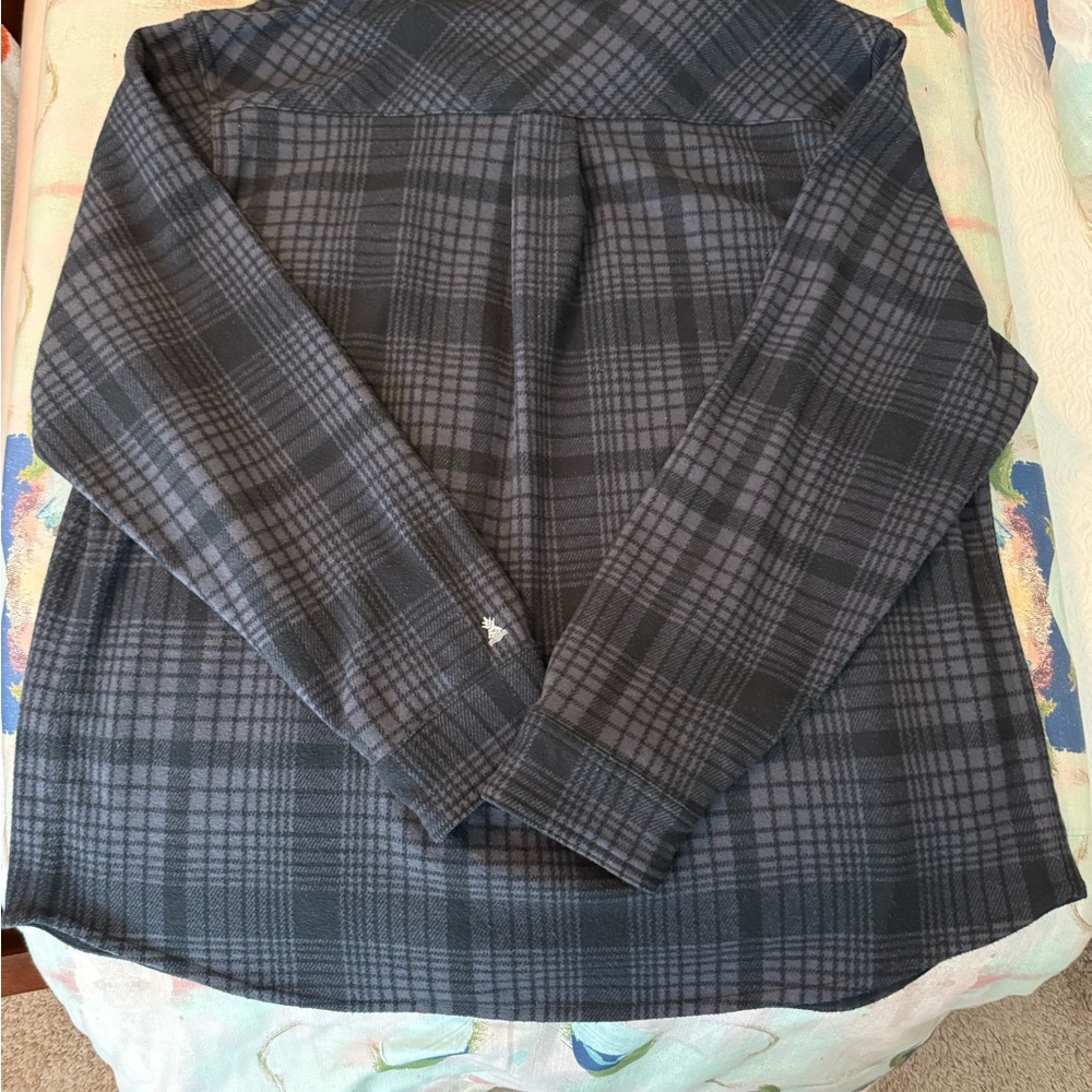 chubbies Men's XL Black Plaid and Blue Plaid Button-Down Shirt Pair (2 Shirts) - Picture 7 of 7